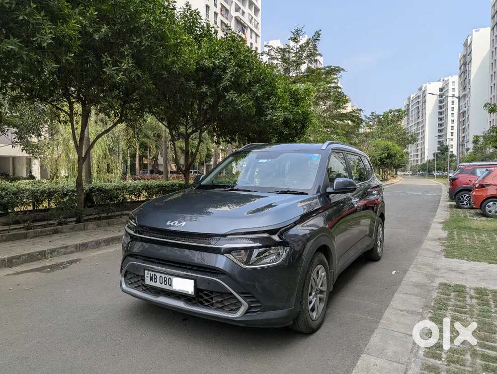 Kia Carens 2023 Diesel 21000 Km Driven