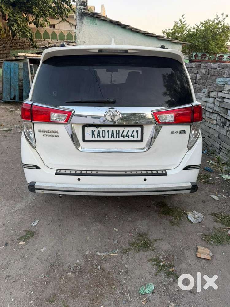 Toyota Innova Crysta 2017 Diesel Showroom Condition Well Maintained