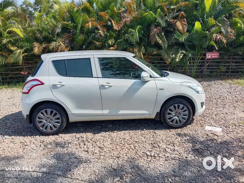 Maruti Suzuki Swift 2013 Diesel 54000 Km Driven