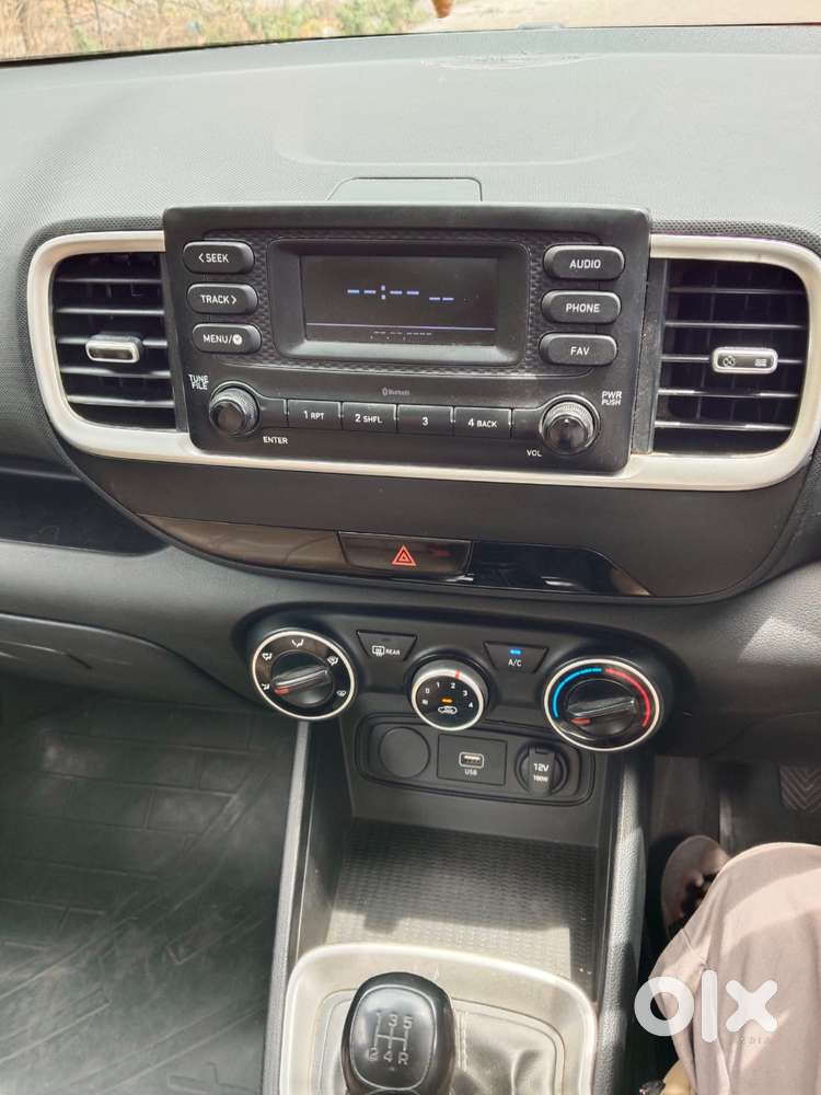 Hyundai Venue S 1.2 Petrol, 2020, Petrol