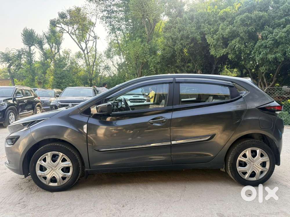 Tata Altroz 1.2 Xm Plus, 2021, Petrol