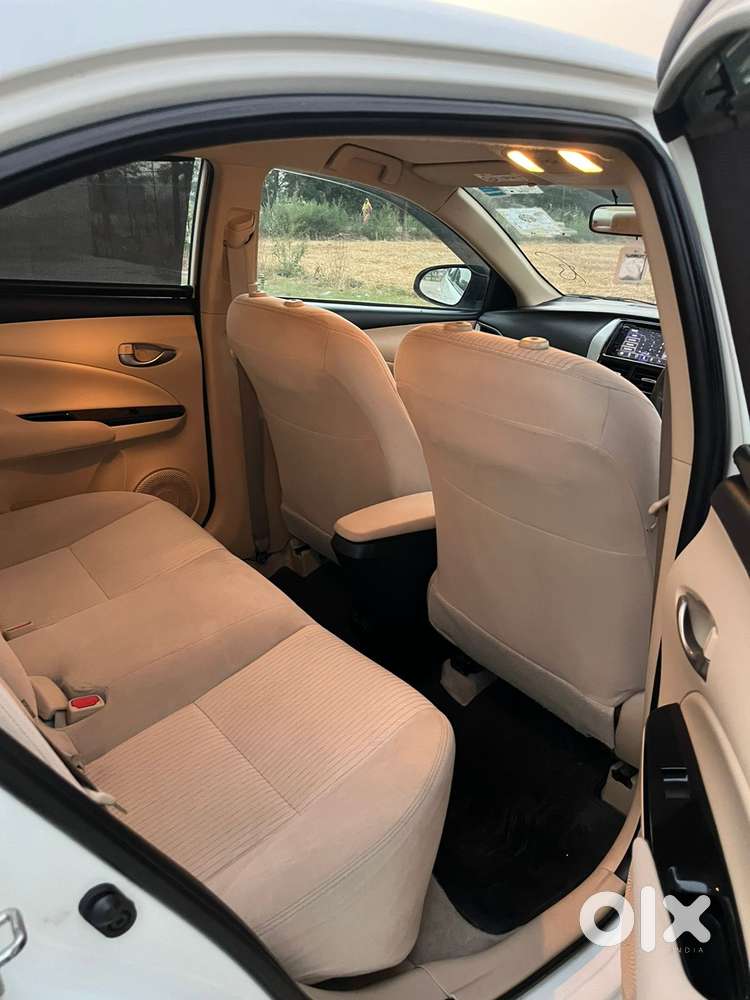 Toyota Yaris G Cvt, 2018, Petrol