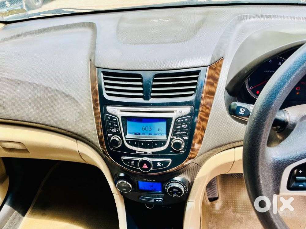 Hyundai Verna 1.6 Sx Vtvt, 2012, Petrol