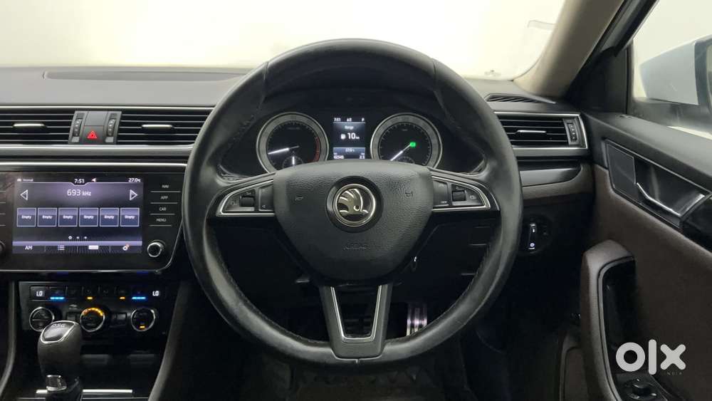 Skoda Superb 2.0 L&k Tsi At, 2019, Petrol