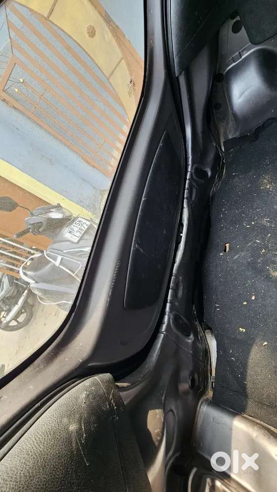 First Party फ़रवरी 2027 तक बीमा है, Ac, Power String, Power Window