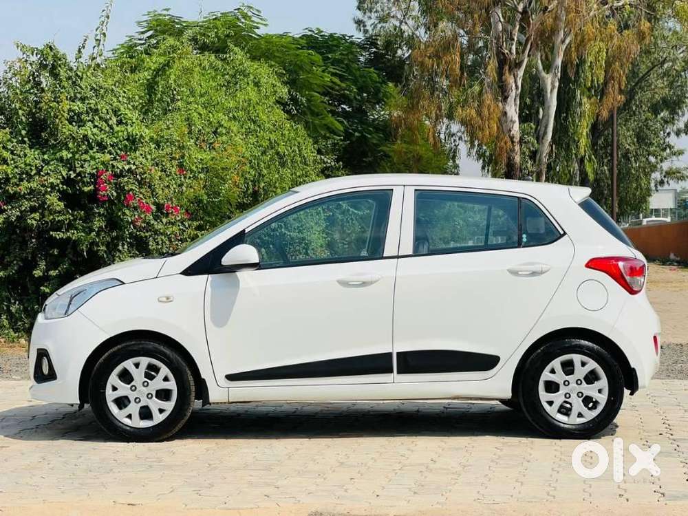 Hyundai Grand I10 Sportz O 1.2, 2015, Petrol