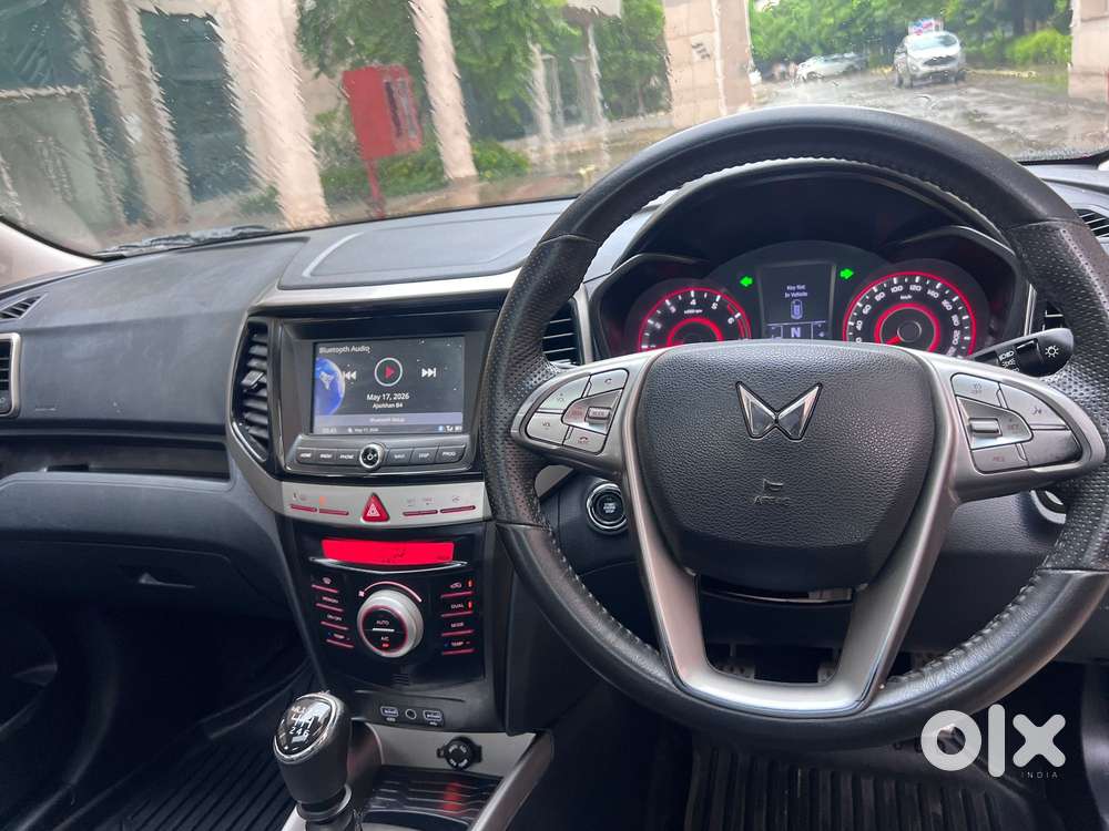 Mahindra Xuv300 W8, 2022, Petrol