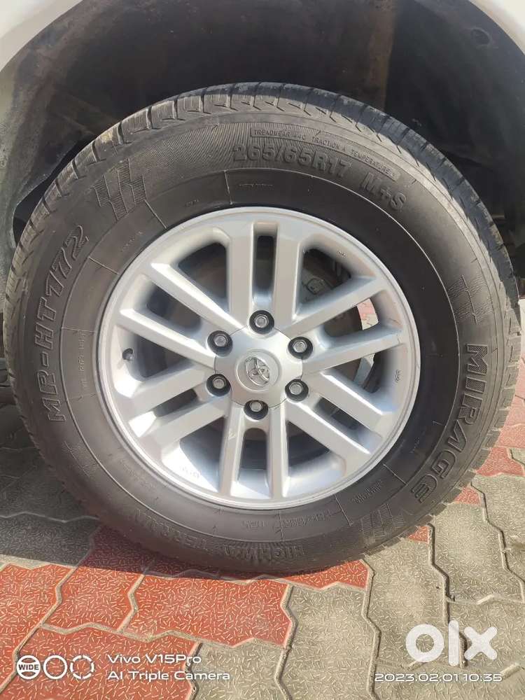 Toyota Fortuner Diesel Manual 2012