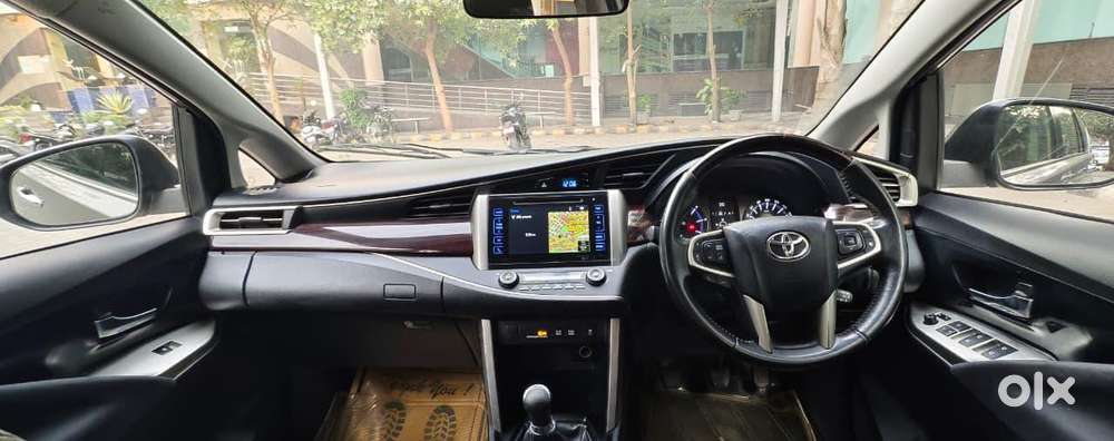 Toyota Innova Crysta [2020-ongoing] 2.4 Zx 7 Str, 2017, Diesel