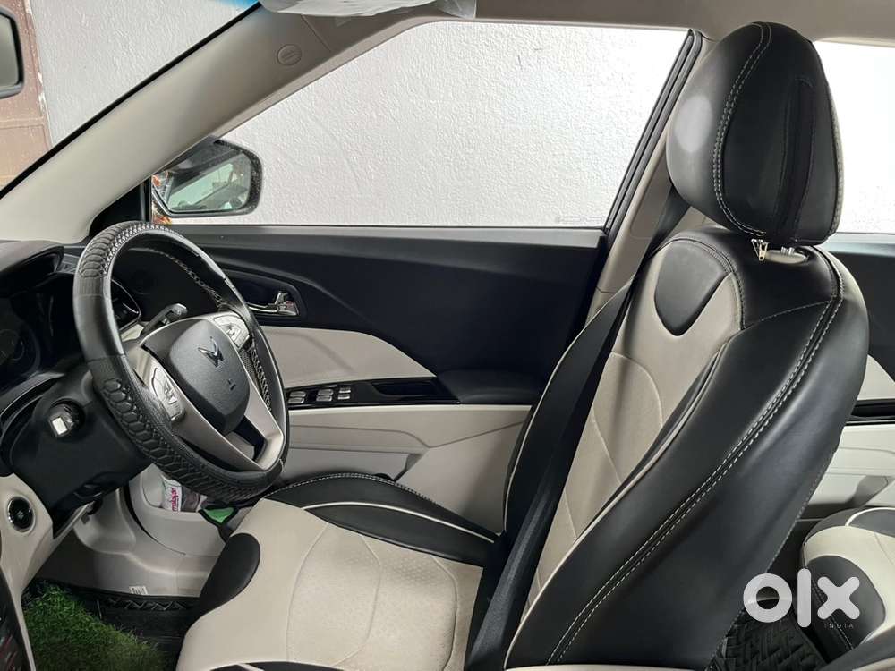 Mahindra Xuv300 Petrol 2023