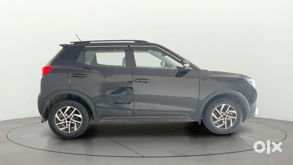 Mahindra XUV300 W8 Option, 2022, Petrol