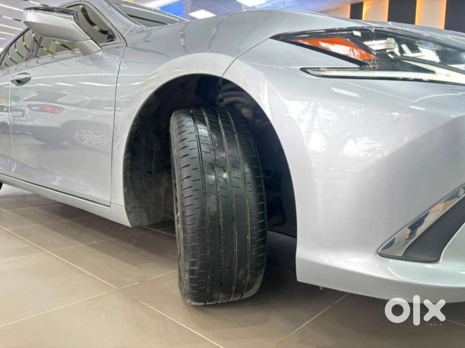 Lexus Es 300h, 2023, Petrol