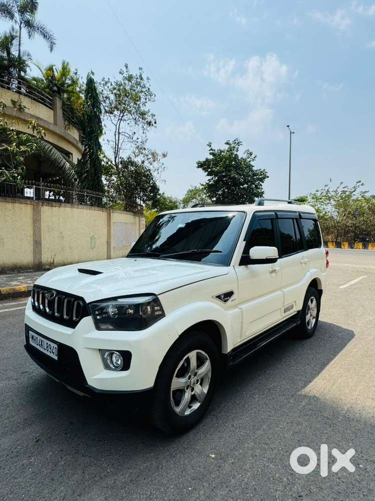 Mahindra Scorpio S11