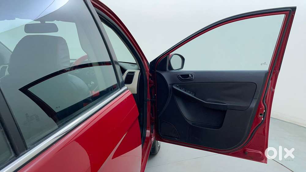 Tata Zest Revotron 1.2t Xm, 2016, Petrol