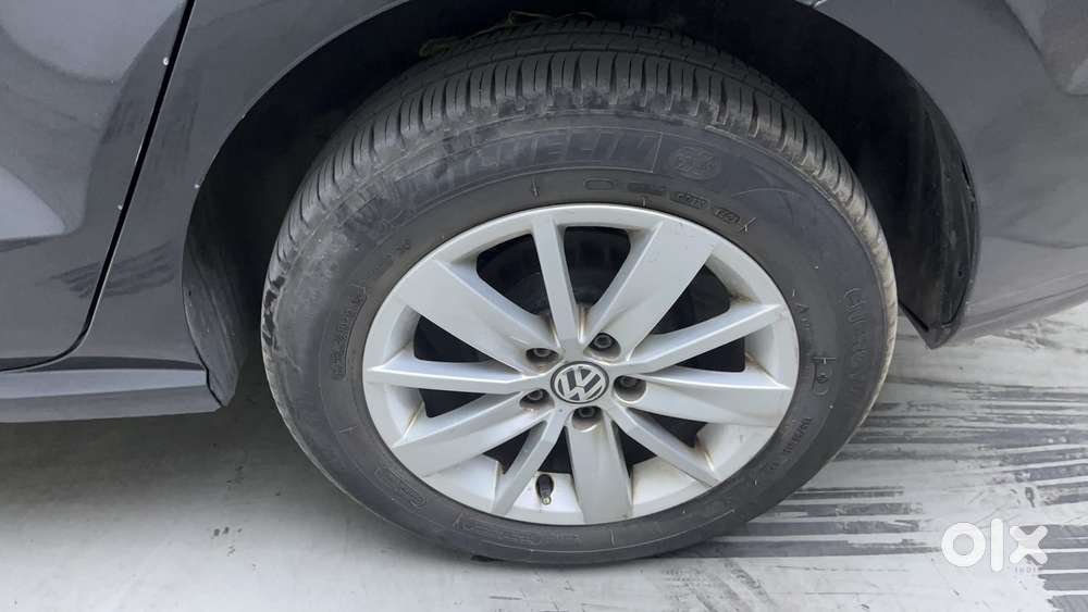 Volkswagen Ameo 1.2 Mpi Highline 16 Alloy, 2016, Petrol
