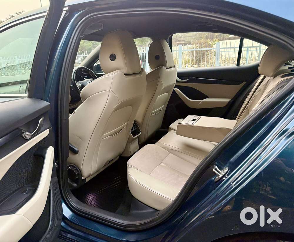 Skoda Octavia 2.0 Style Tsi At, 2022, Petrol