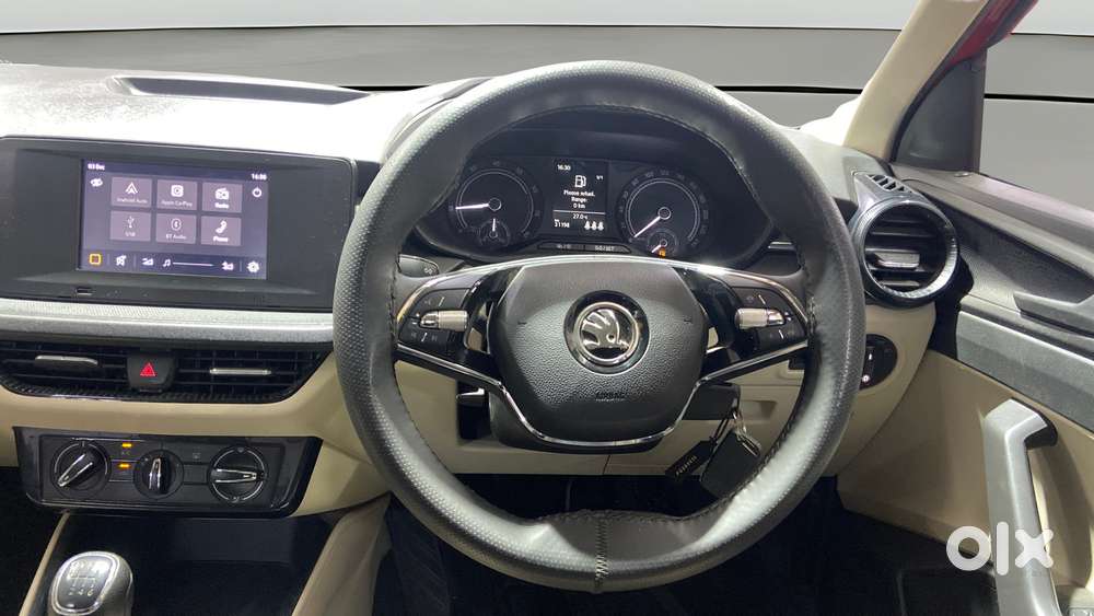 Skoda Slavia Active 1.0l Tsi Mt, 2023, Petrol