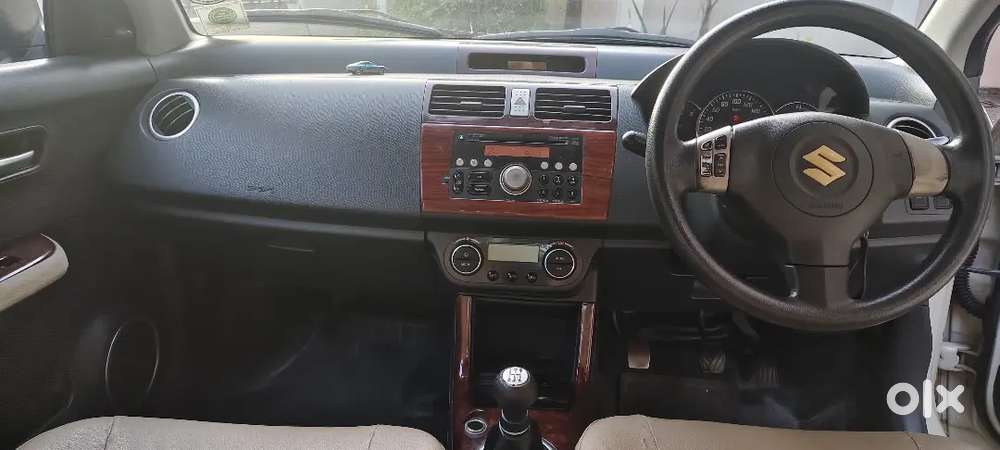 Maruti Suzuki Dzire 1.2 Zxi 2010 Petrol