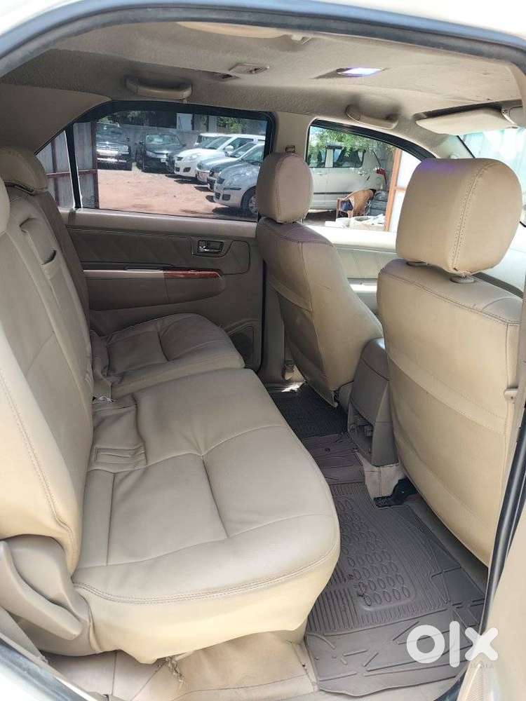 Toyota Fortuner 3.0 4x4 Manual, 2010, Diesel