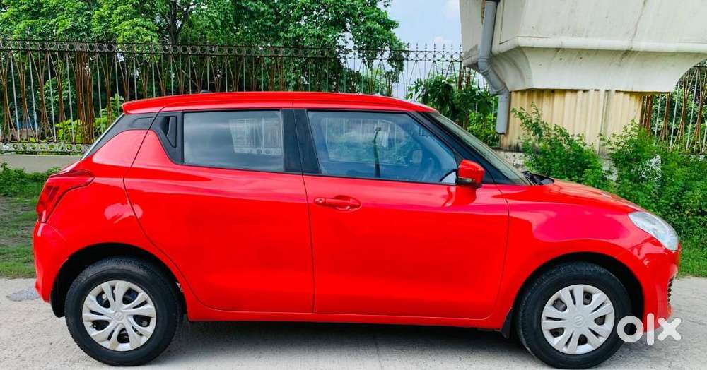 Maruti Suzuki Swift Vxi + Manual, 2018, Petrol