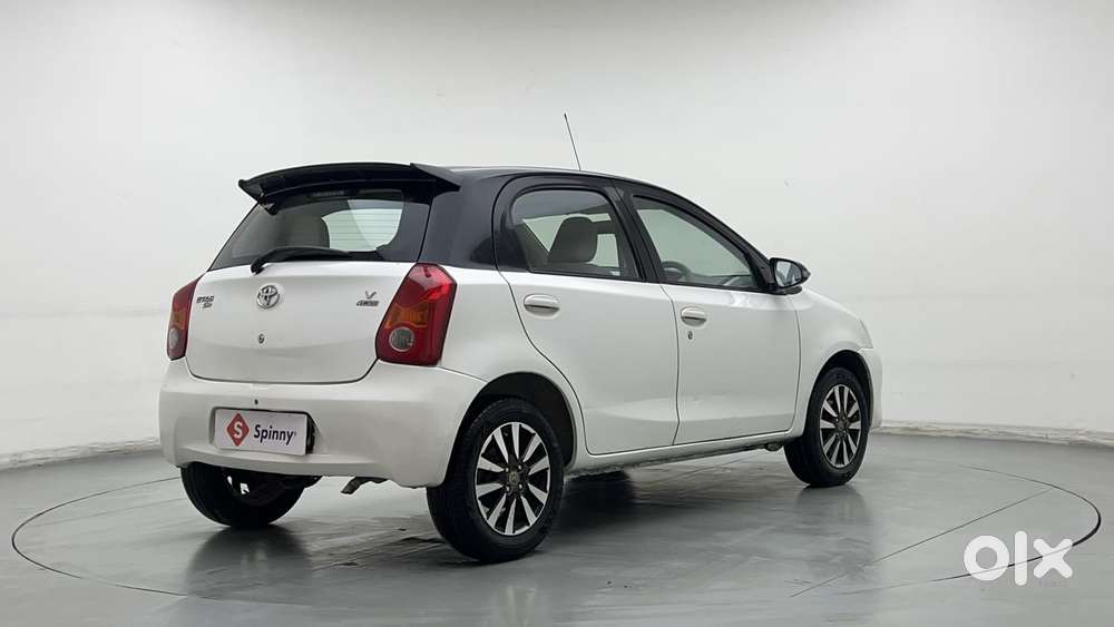 Toyota Etios Liva 2014-2016 V, 2016, Petrol