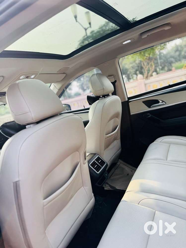 Mahindra Xuv700 2.2 Ax 7 Diesel Mt Str, 2023, Diesel