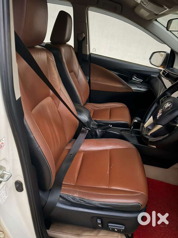 Toyota Innova Crysta 2.8 Zx At, 2016, Diesel