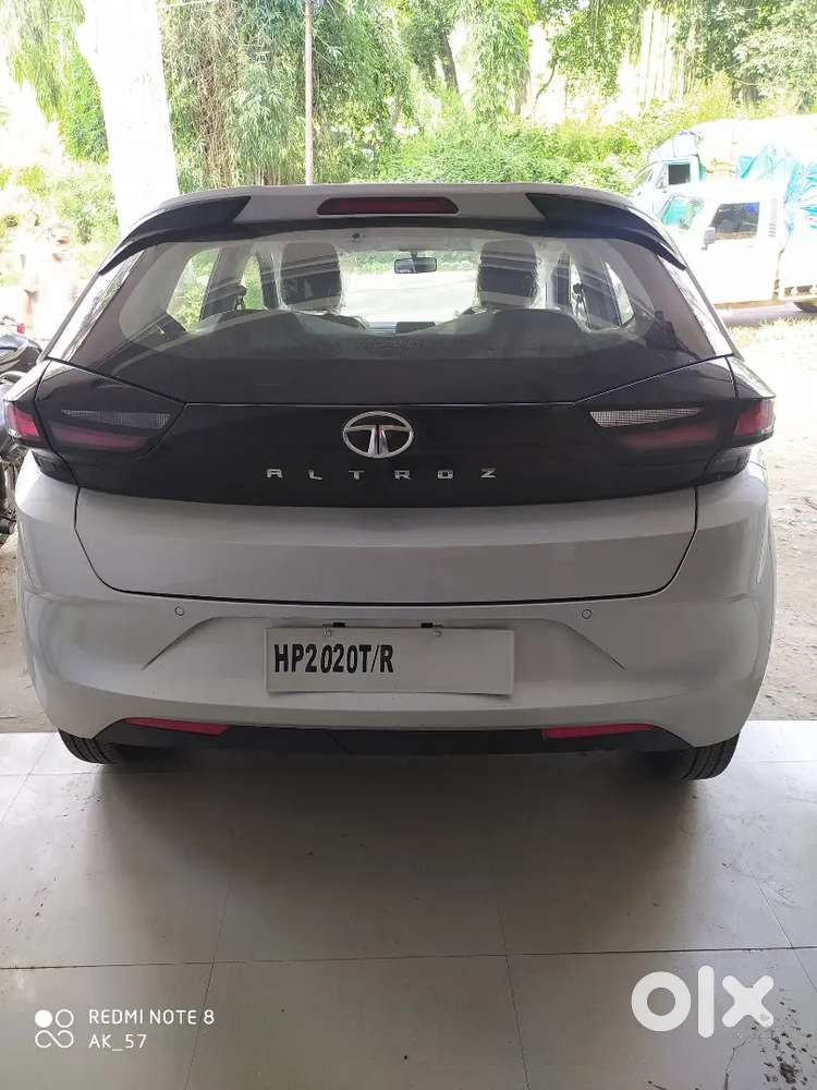 Tata Altroz Xe 2020