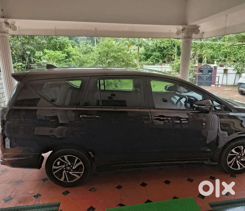 Toyota Innova Crysta 2022 Diesel 37000 Km Driven