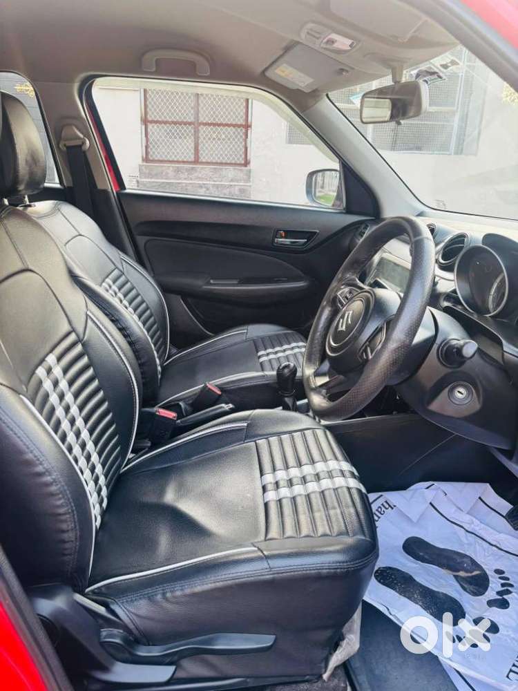 Maruti Suzuki Swift Vxi + Manual, 2022, Petrol