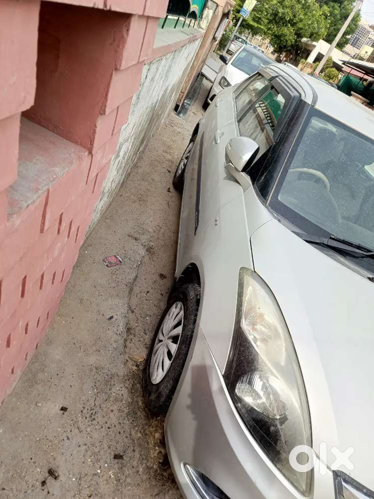 Maruti Suzuki Dzire 2016 Petrol 97000 Km Driven