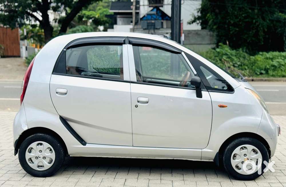 Tata Nano Xe, 2012, Petrol