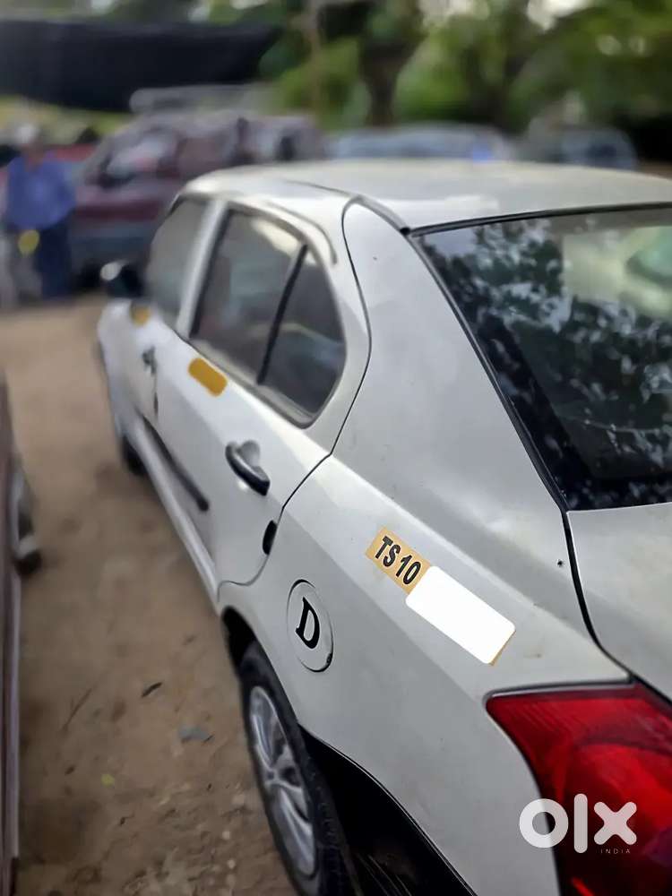 Maruti Suzuki Dzire Tour 2017