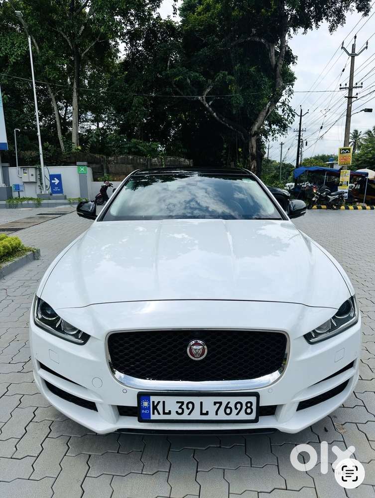 Jaguar Xe Portfolio, 2017, Diesel