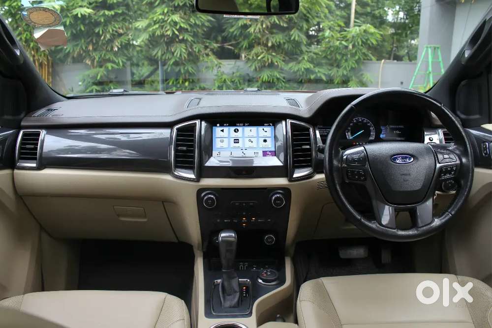 Ford Endeavour 3.2 Titanium 4×4 2016