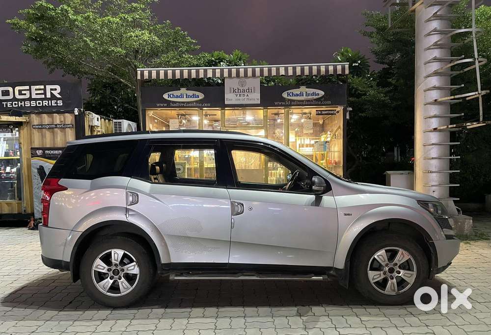 Mahindra Xuv500 W8, 2013