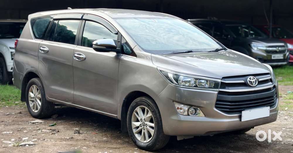 Toyota Innova Crysta G 8 Str, 2016, Diesel