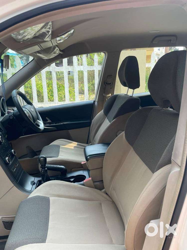 Mahindra Xuv500 2016