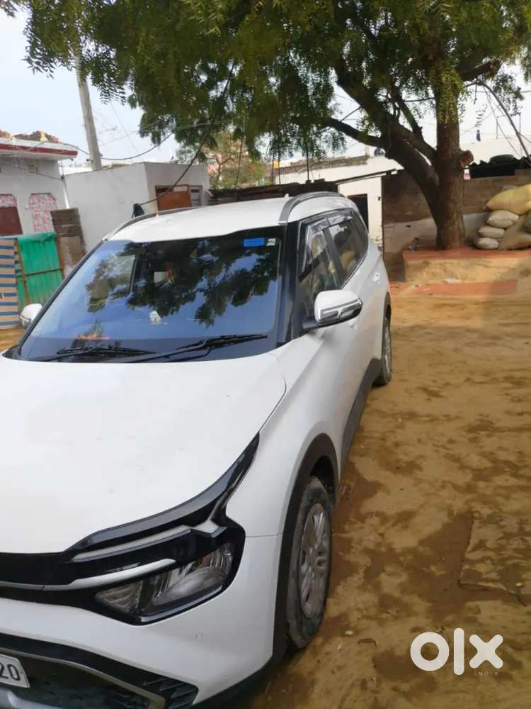 Kia Carens 2023 Petrol Good Condition