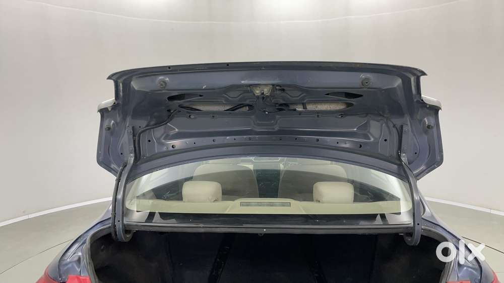 Maruti Suzuki Dzire 1.2 Vxi Amt, 2017, Petrol