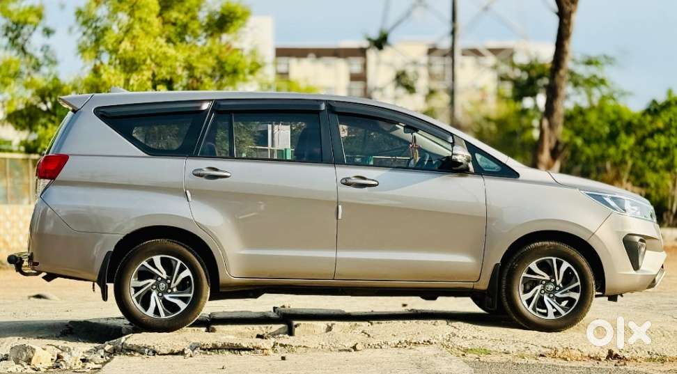 Toyota Innova Crysta 2.4 G Mt, 2021, Diesel