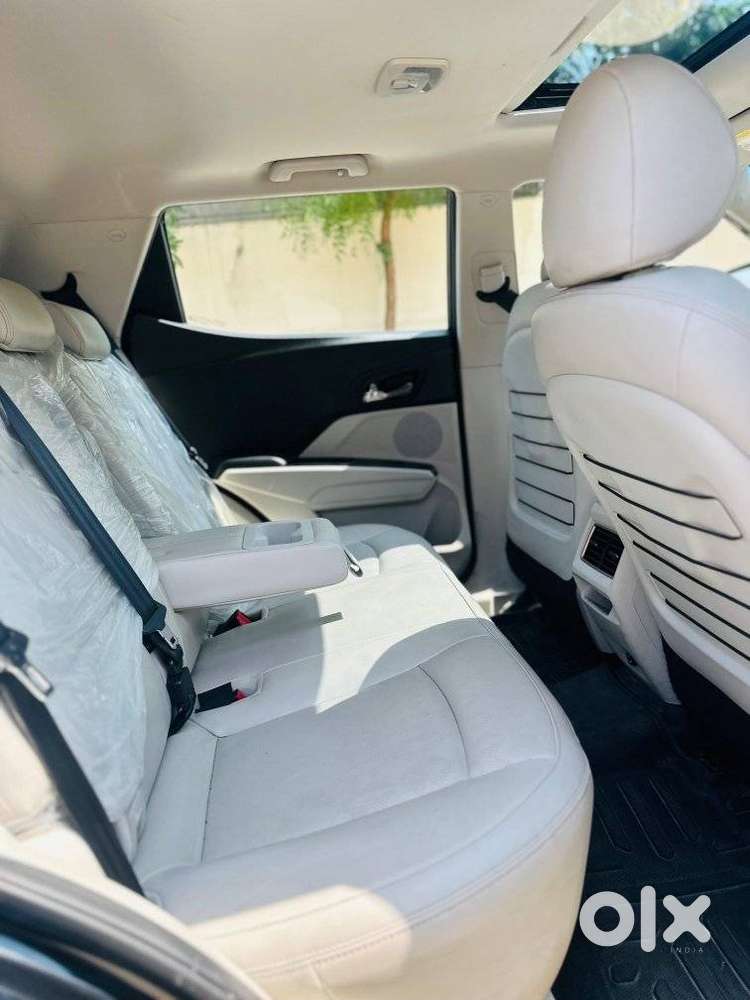Mahindra Xuv400 Ev El Fast Charger, 2025, Electric