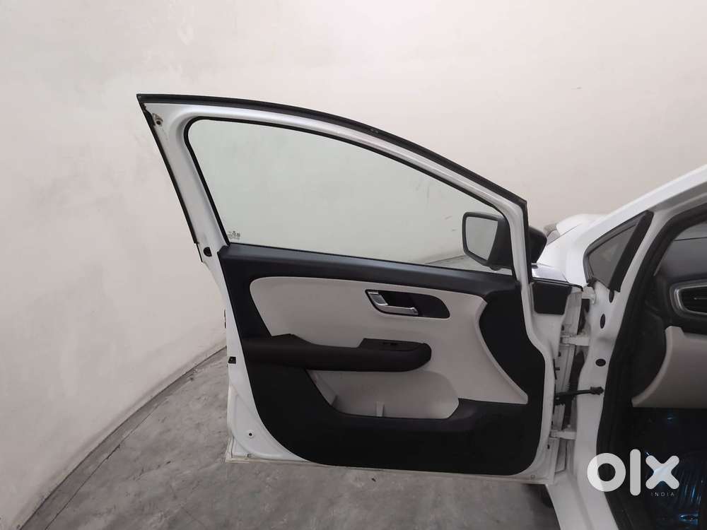 Tata Altroz 1.2 Xza Plus, 2022, Petrol