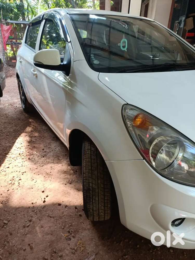 2011-12 Model Hyundai I. 20 Sportz