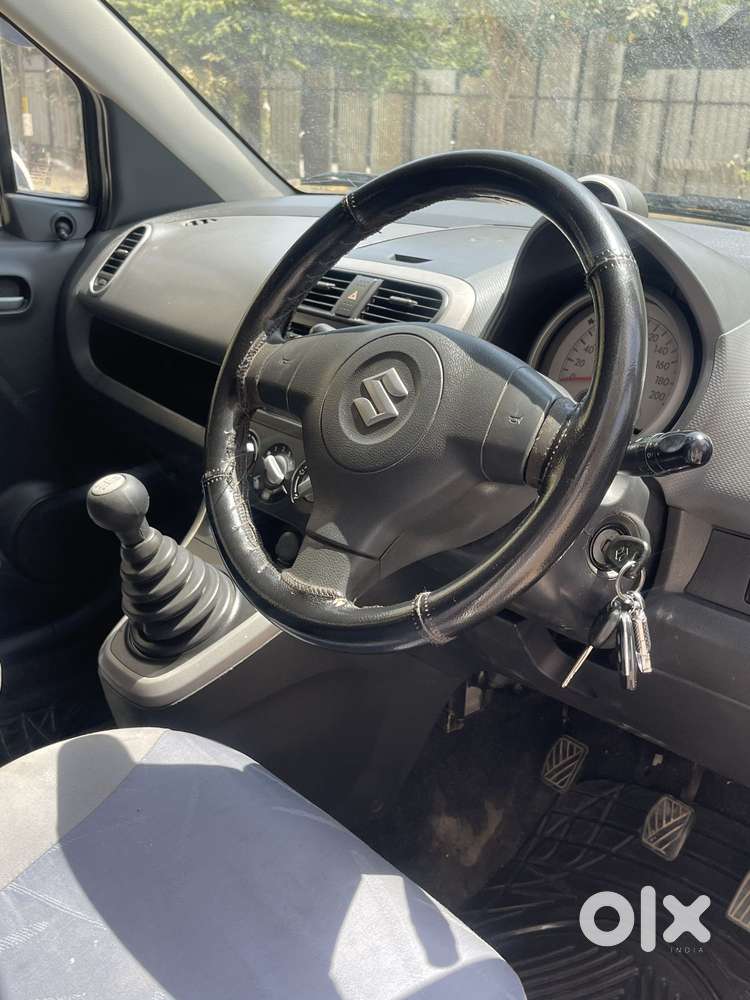 Maruti Suzuki Ritz Vxi, 2012, Petrol