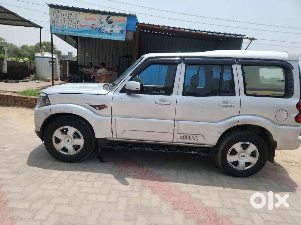 Mahindra Scorpio S6 Plus 2016 Diesel Car