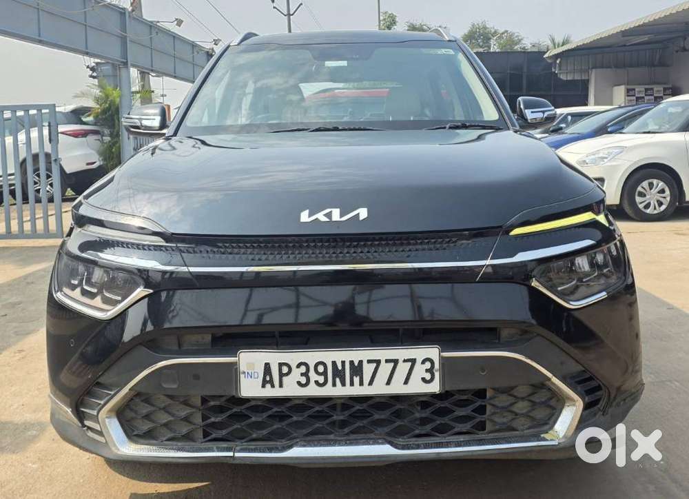 Kia Carens Luxury (o)1.5 Diesel At 7 Str, 2022, Diesel