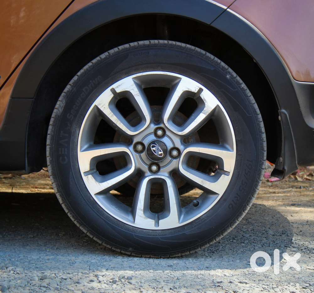 Hyundai I20 Active 1.2 Sx, 2016, Cng & Hybrids