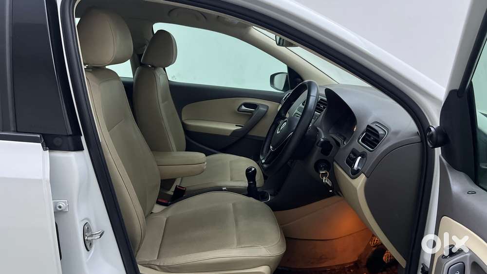 Volkswagen Vento Petrol Highline At, 2022, Petrol