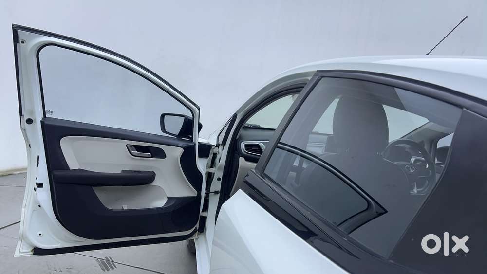 Tata Altroz Xza Petrol, 2022, Petrol